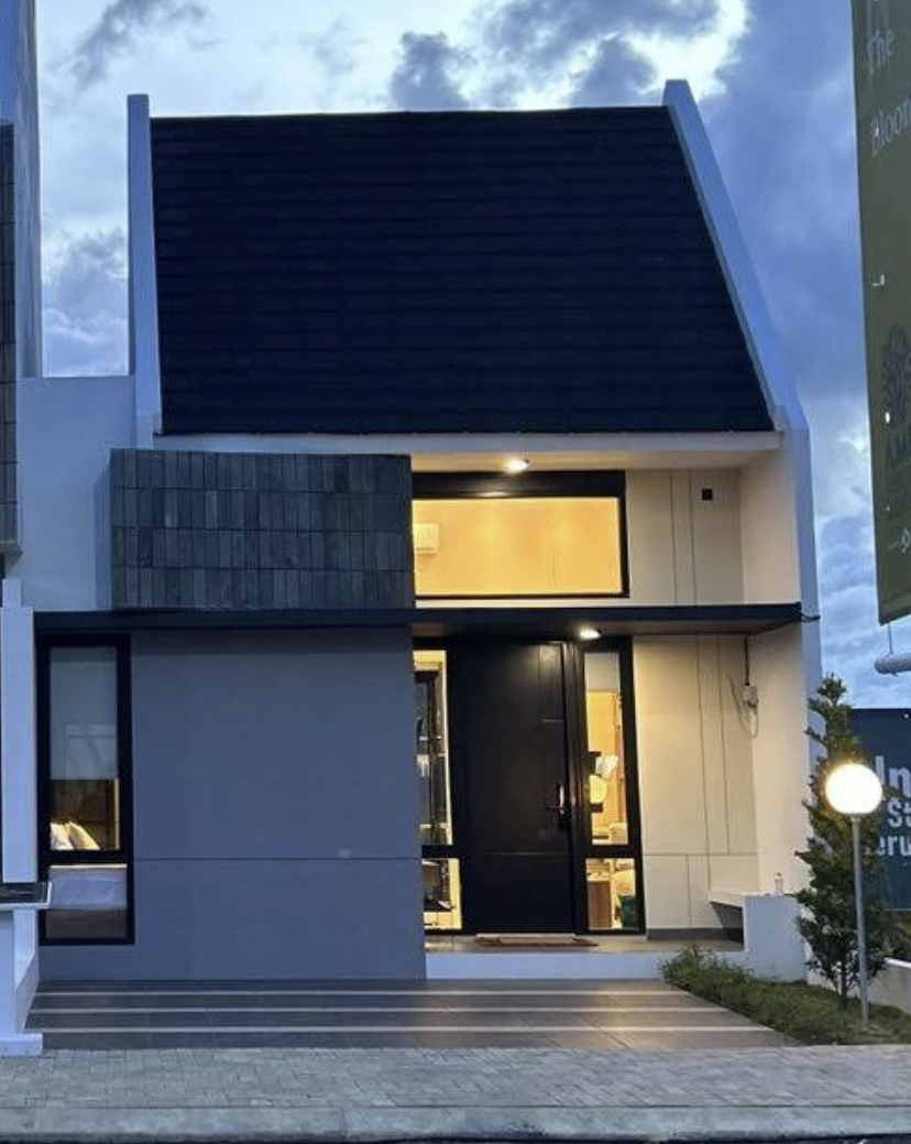 Suasana kawasan malam hari